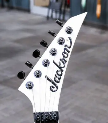 Jackson Guitars - Pro Plus Series Soloist SLA3, Ebony Fingerboard - Snow White 2